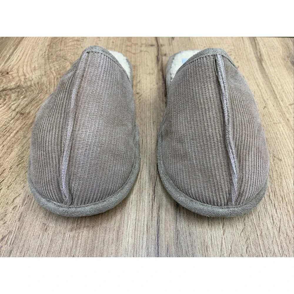Dockers Boys Brown Split Toe Slippers Fur Footbed Slide On Size 13 M